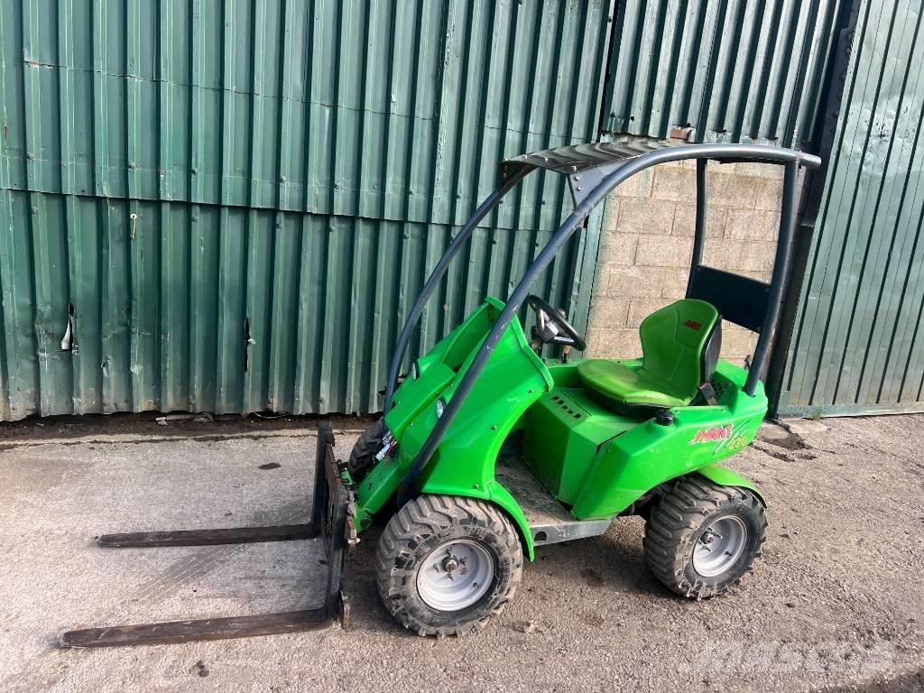 Avant 220 Radlader