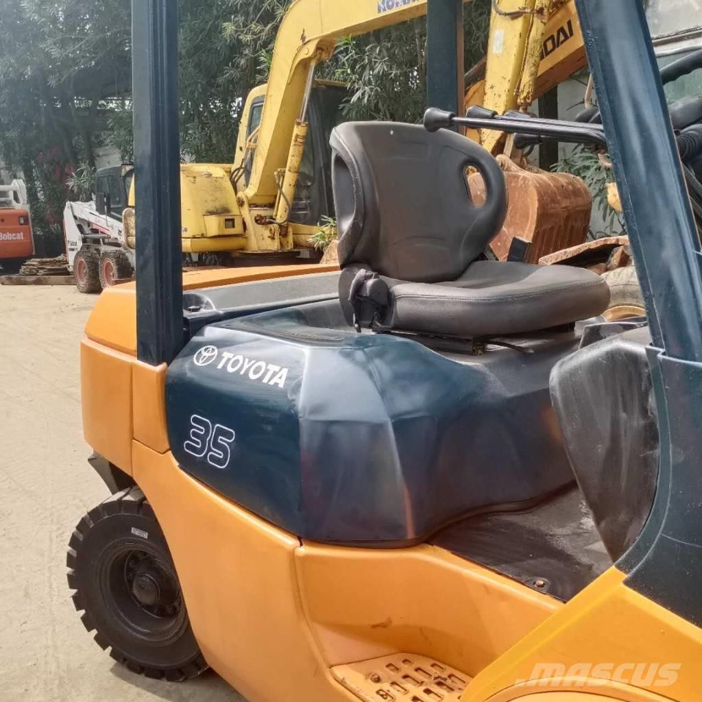 Toyota FD 35 Dieselstapler