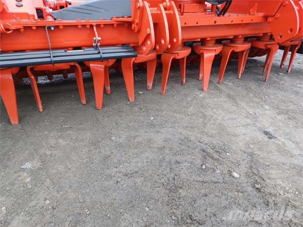 Kuhn HR 3020 Motoreggen / Rototiller