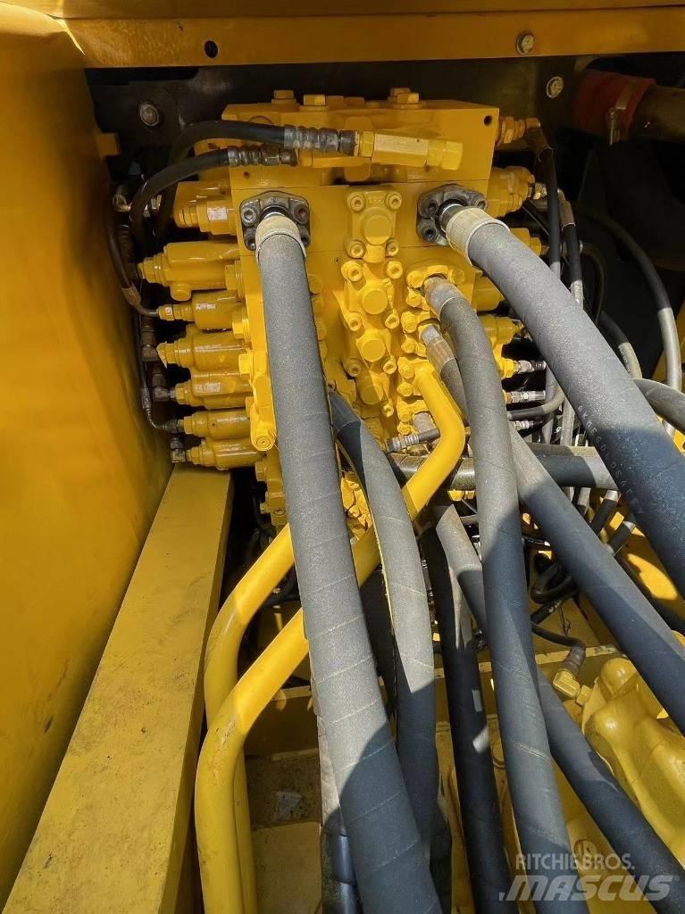 Komatsu PC 200-7 Raupenbagger