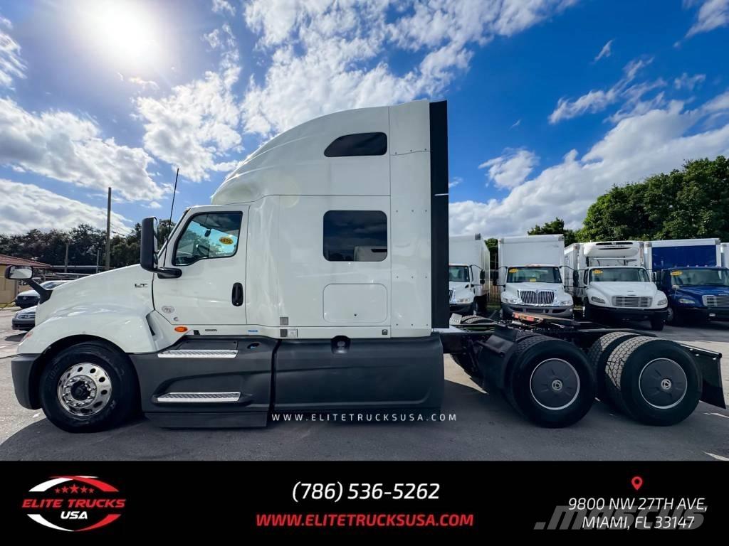 International LT Andere Fahrzeuge