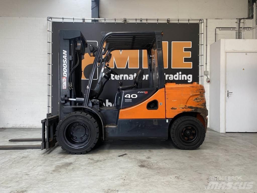 Doosan D40SC-5 Dieselstapler