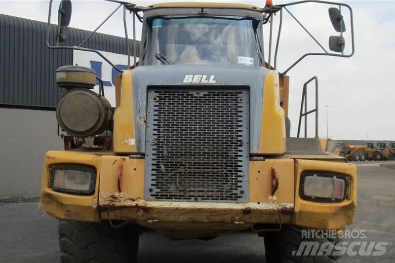 Bell B40D 6X6 Dumper - Knickgelenk