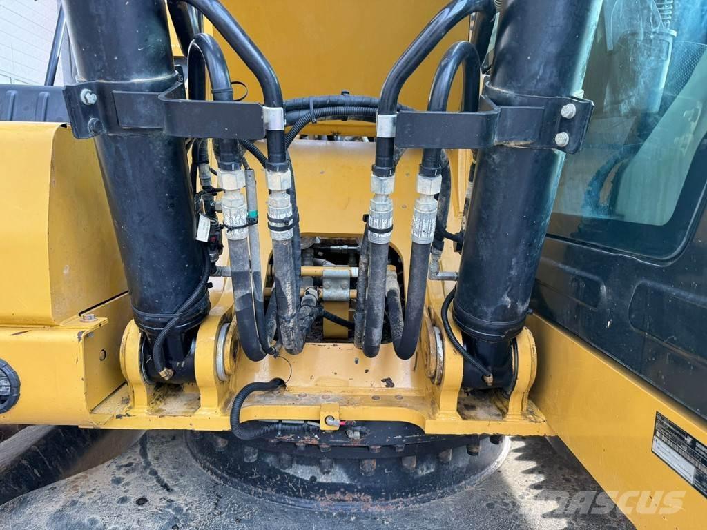 CAT 323 07A Raupenbagger