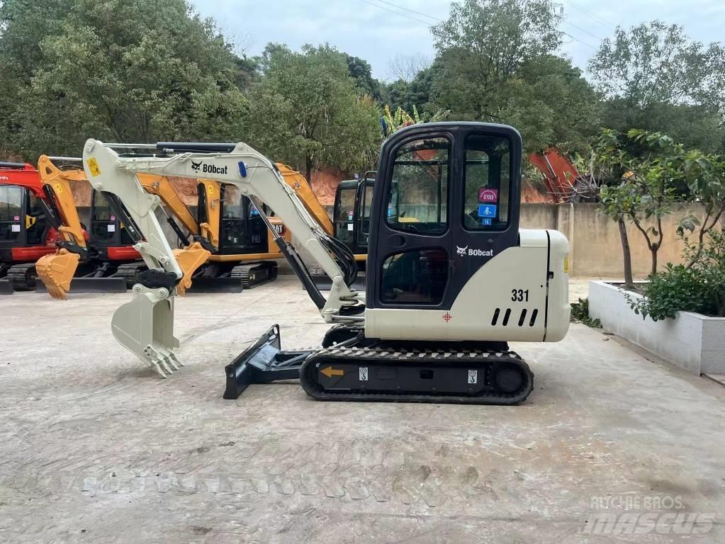 Bobcat 331 Minibagger < 7t