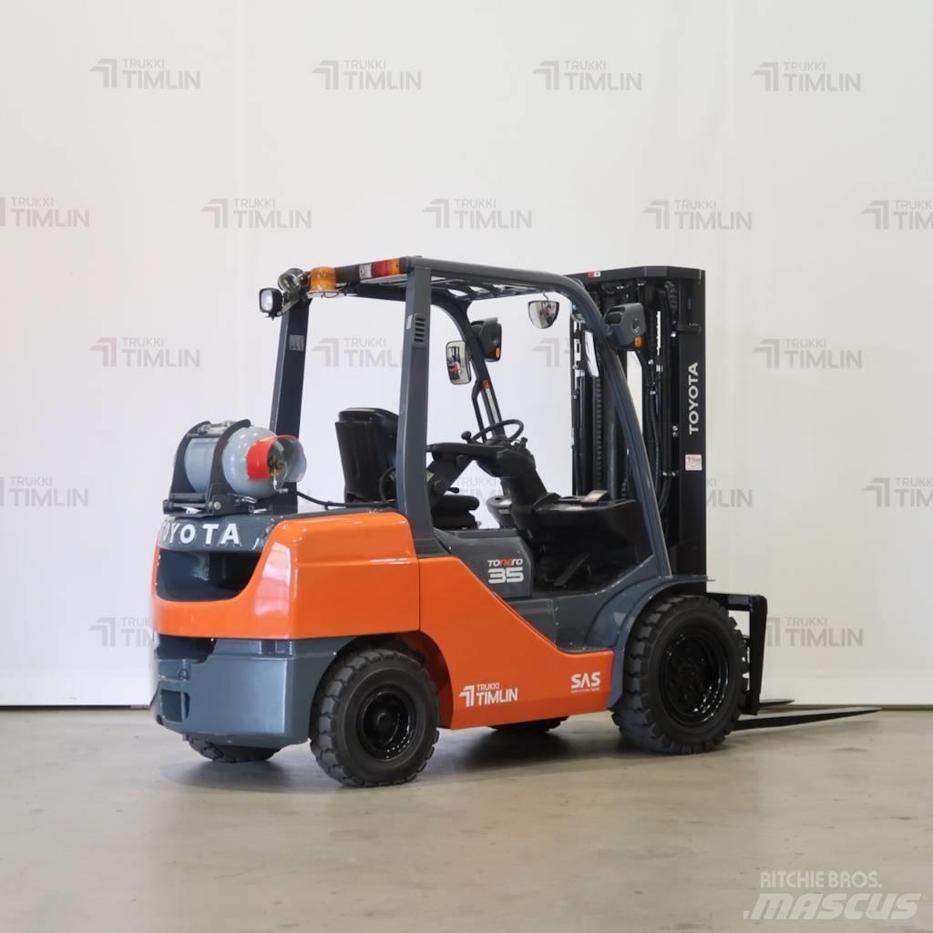 Toyota 02-8FGJF35 Gasstapler