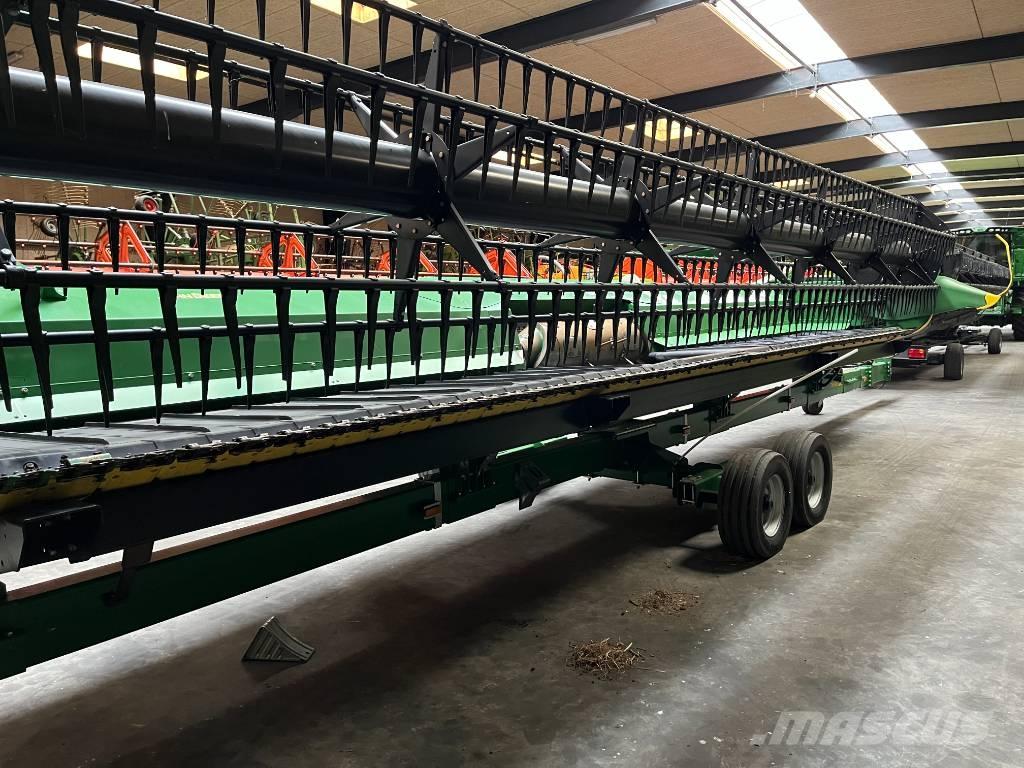 John Deere T670 Mähdrescher