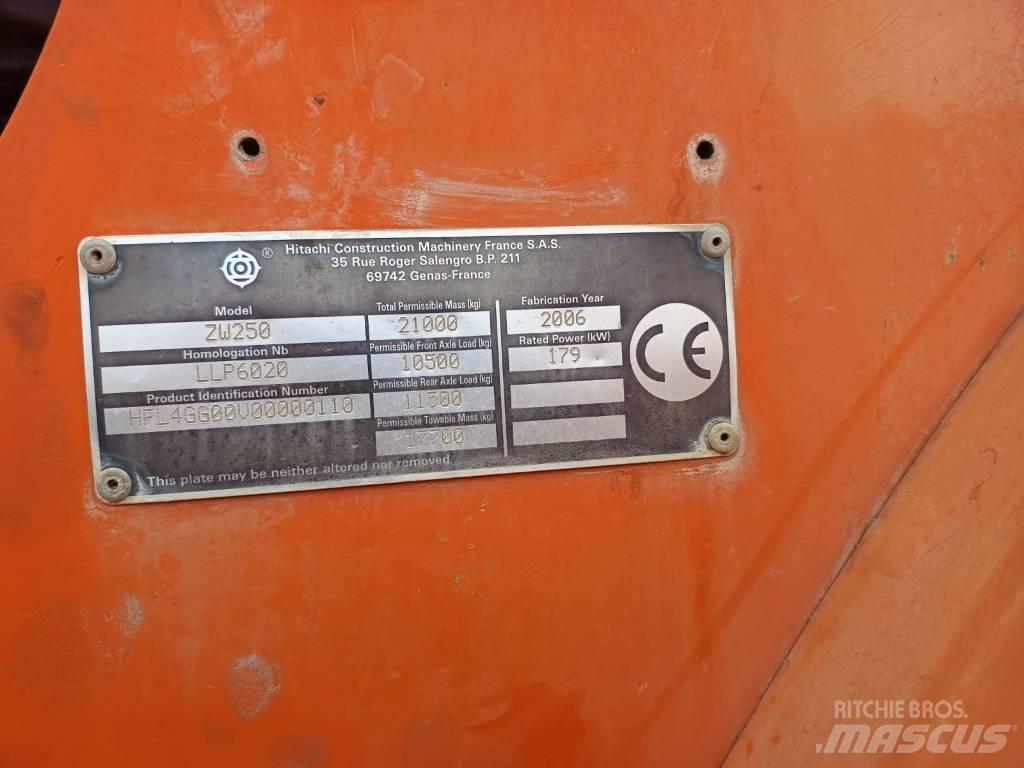 Hitachi ZW 250 Radlader