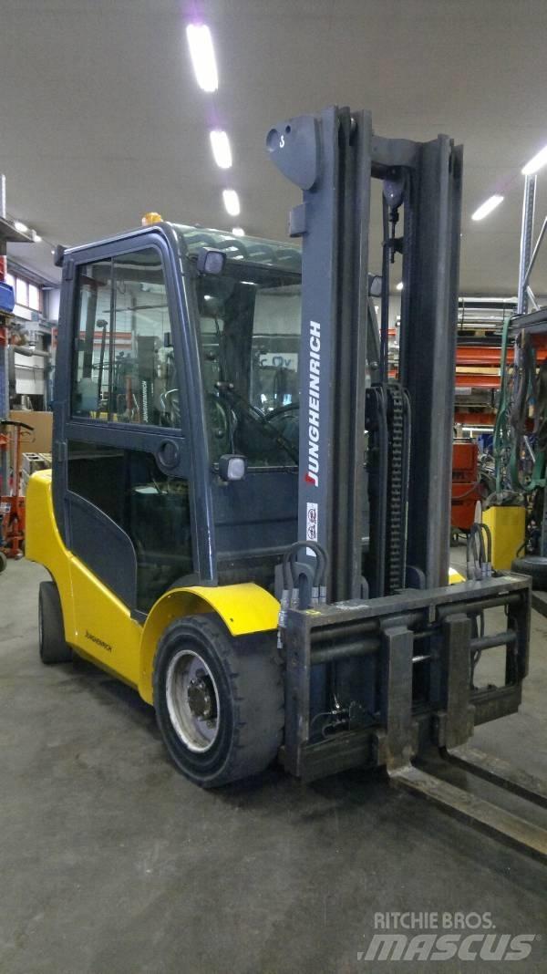 Jungheinrich DFG 430 Dieselstapler