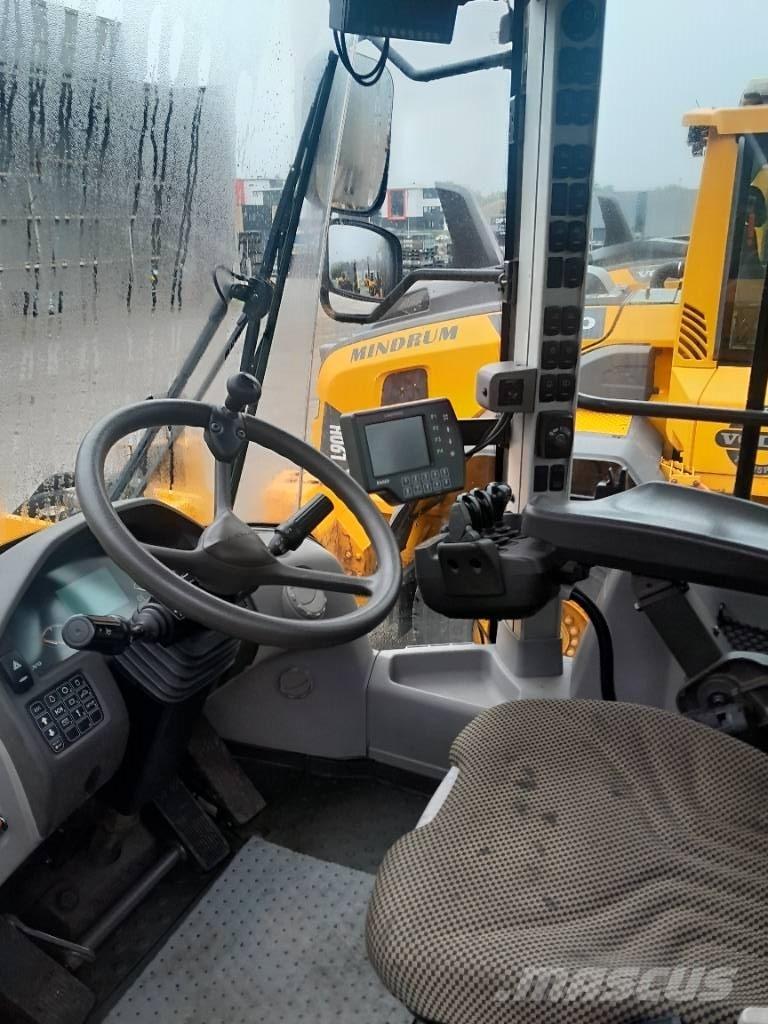 Volvo L120G Radlader