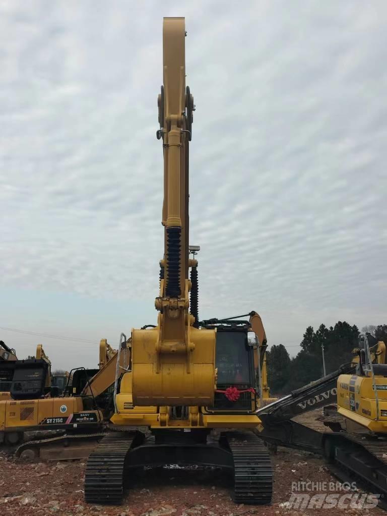 Komatsu PC 200-8 Raupenbagger