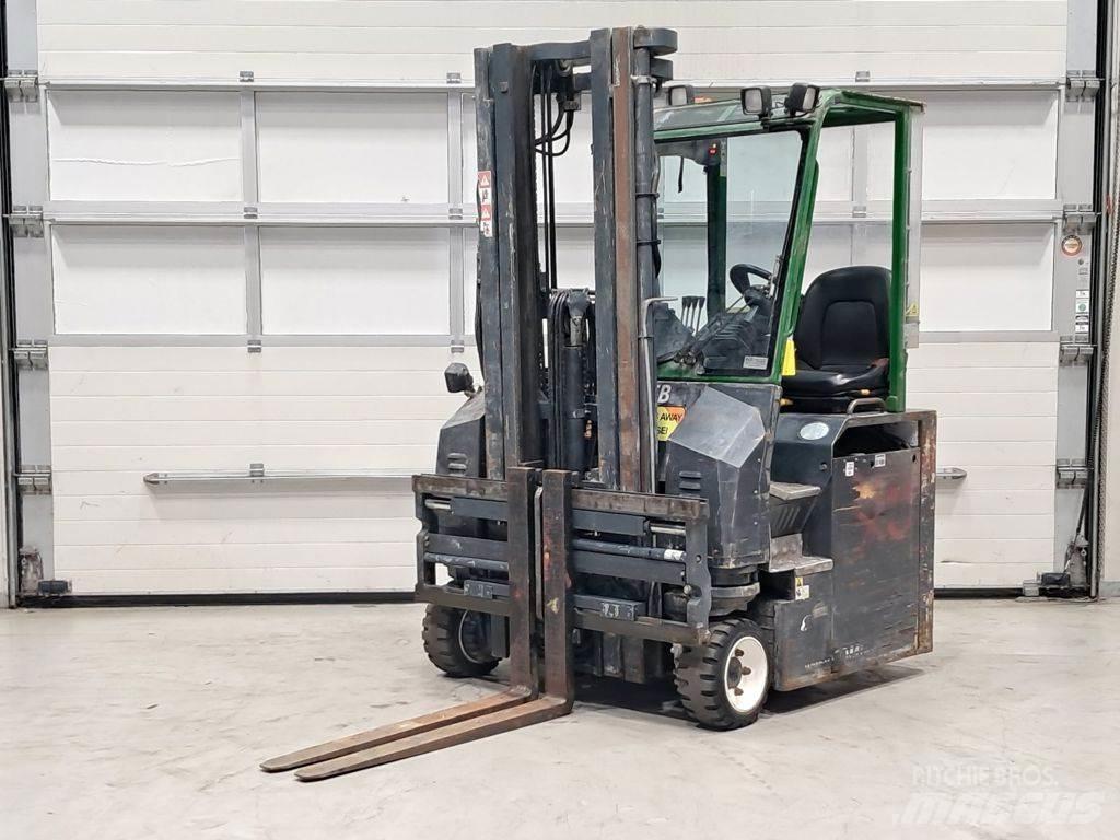Combilift C3000CBE Seitenstapler