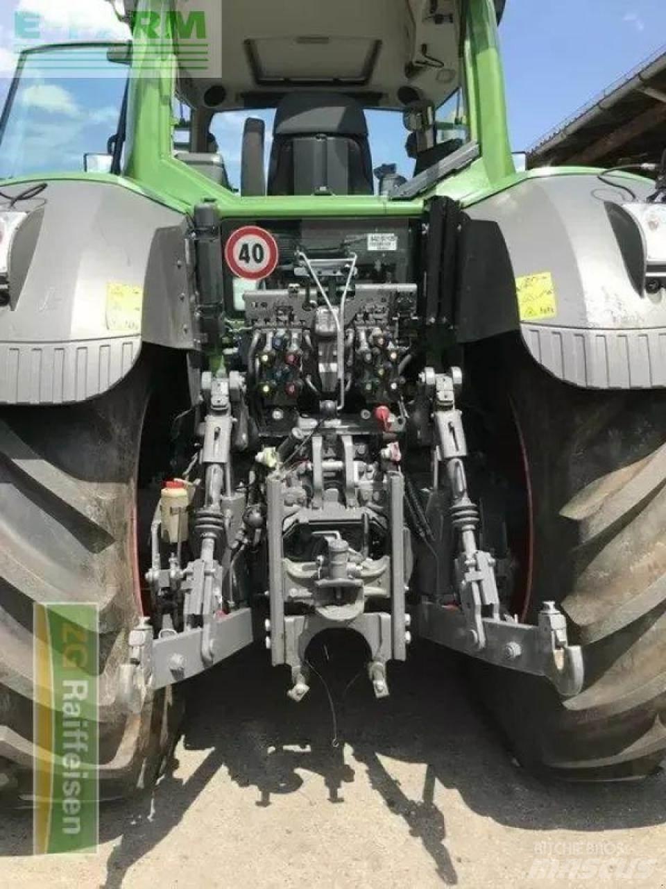 Fendt 828 vario s4 Traktoren