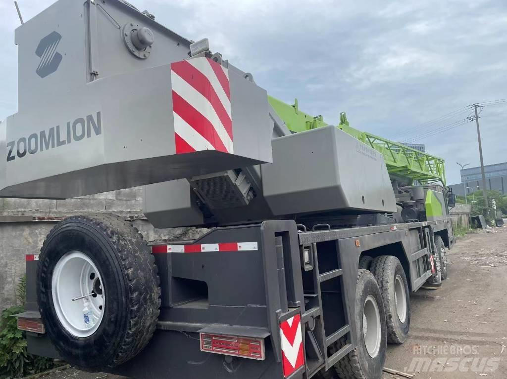Zoomlion ZTV50 All-Terrain-Krane
