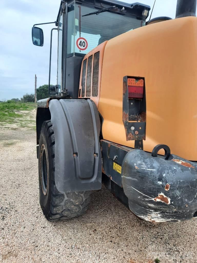 CASE 621G Radlader