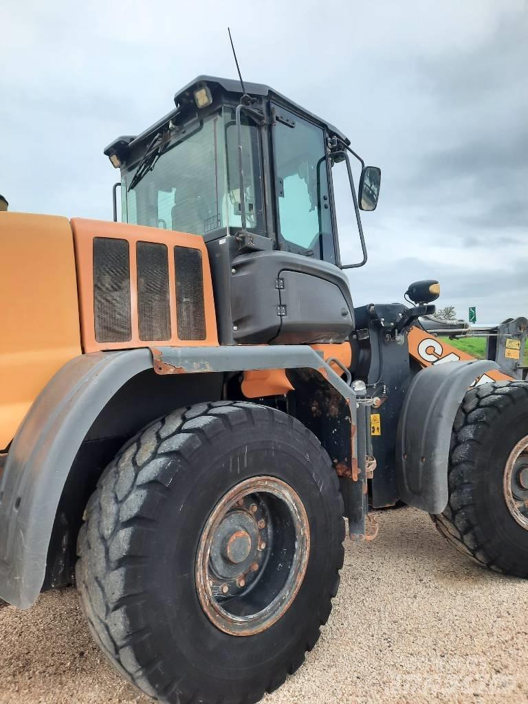 CASE 621G Radlader