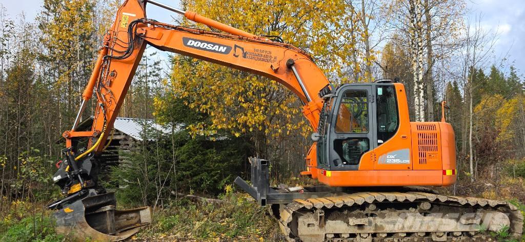 Doosan DX 235 LCR Raupenbagger