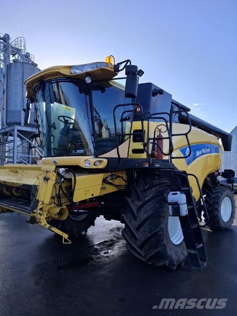 New Holland CX 840 Mähdrescher