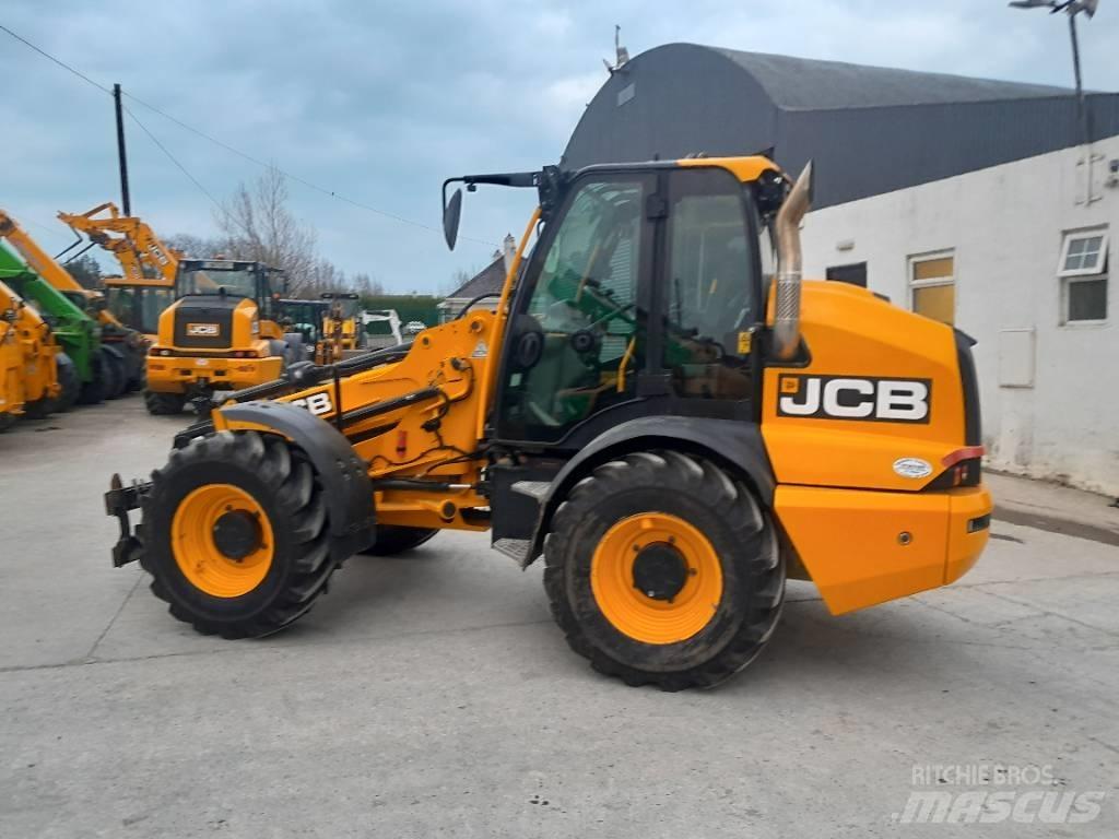 JCB TM 320 S Teleskoplader für Landwirtschaft