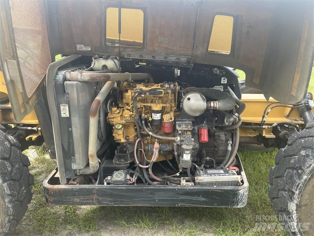 CAT TL 642 C Teleskoplader