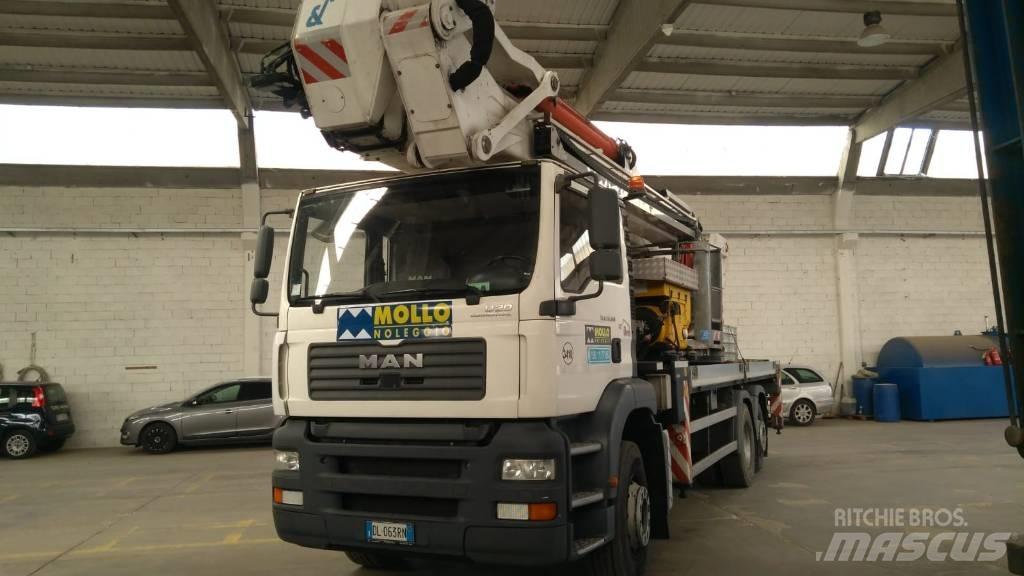 Oil & Steel EAGLE 4426 LKW-Arbeitsbühnen