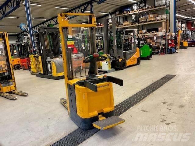 Jungheinrich ERC 214 Deichselstapler