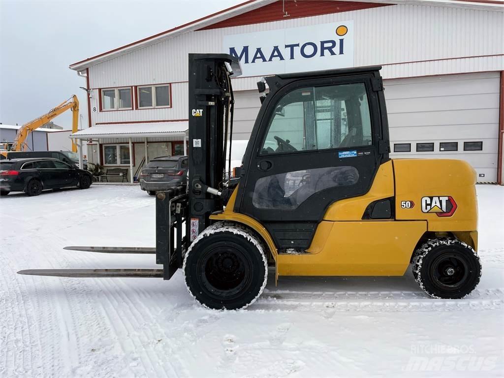 CAT DP50NT Dieselstapler