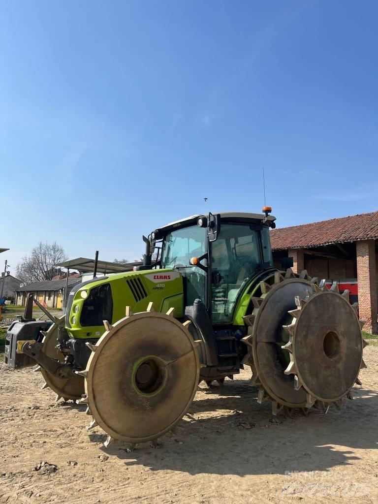 CLAAS ARION 470 Traktoren