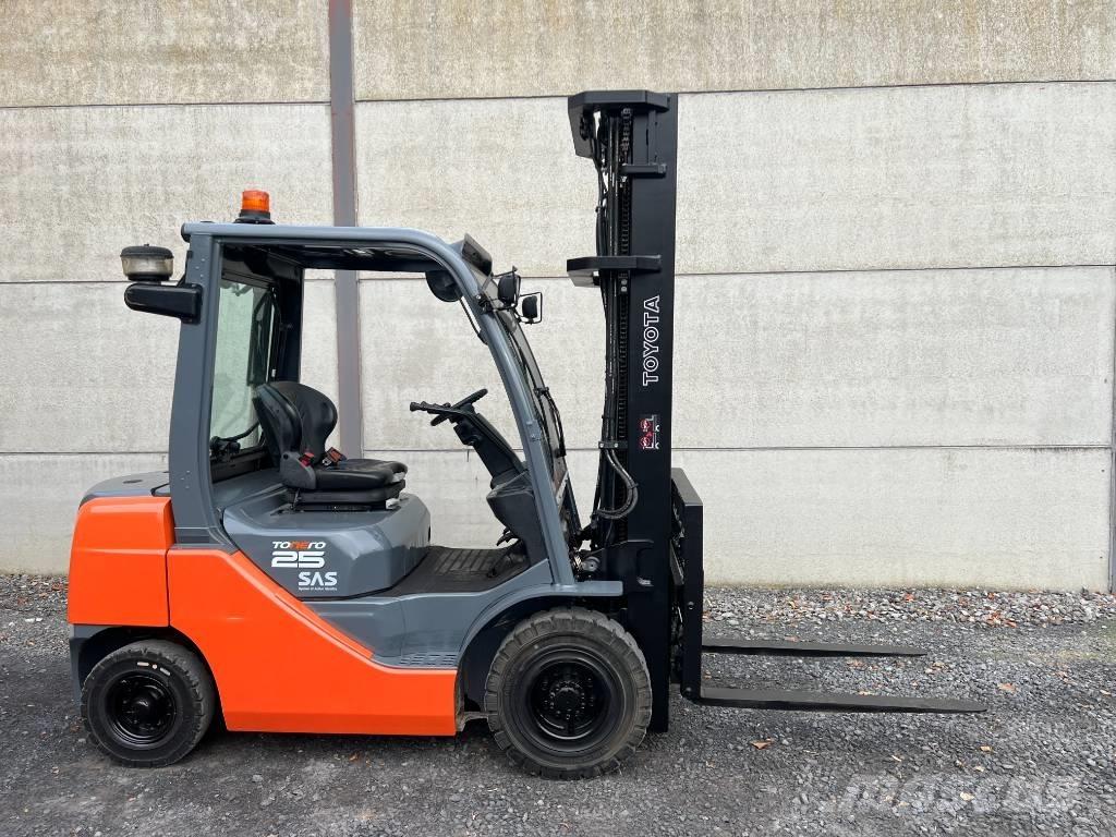 Toyota 02-8 FDF 25 Dieselstapler