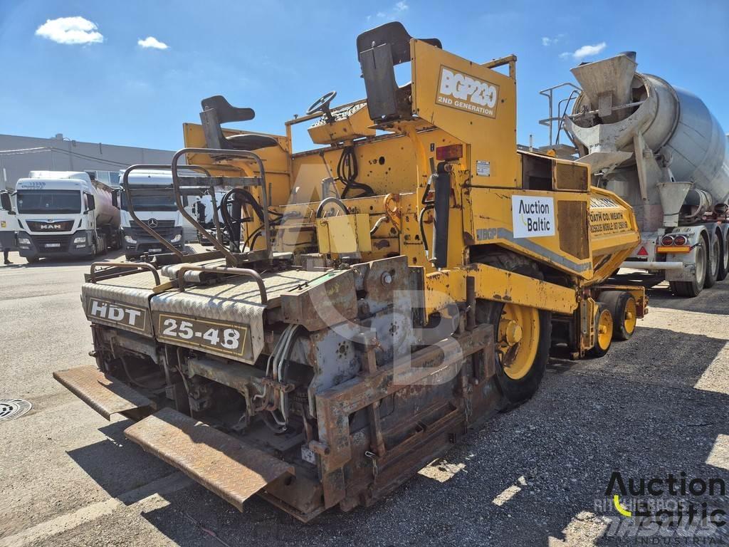  BGP 230 Strassenfertiger