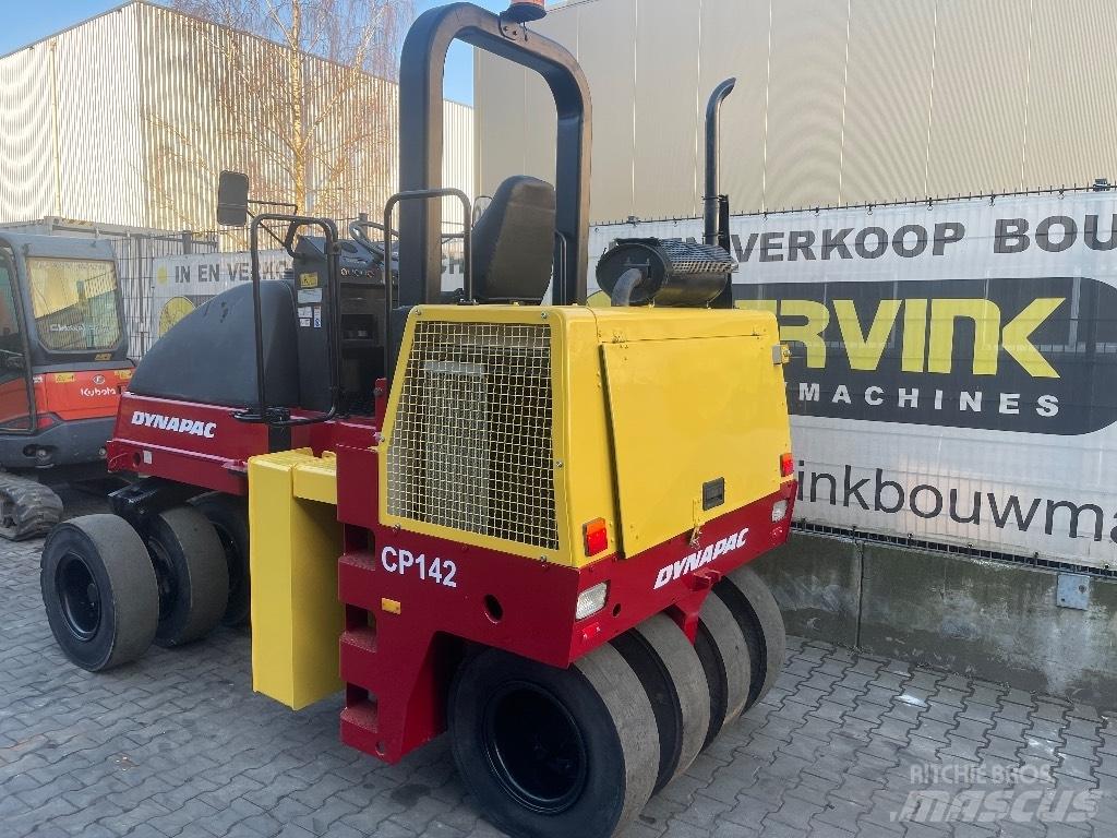Dynapack CP 142 Gummiradwalzen
