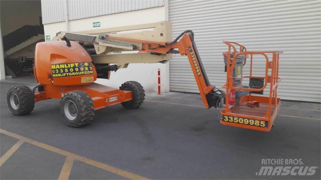 JLG 450AJSII Gelenkteleskoparbeitsbühnen