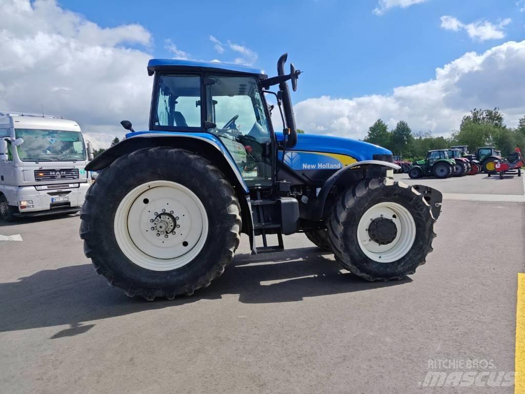 New Holland TM 175 Traktoren