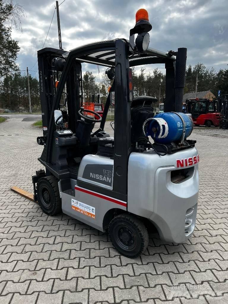 Nissan P1D1A18LQ Gasstapler