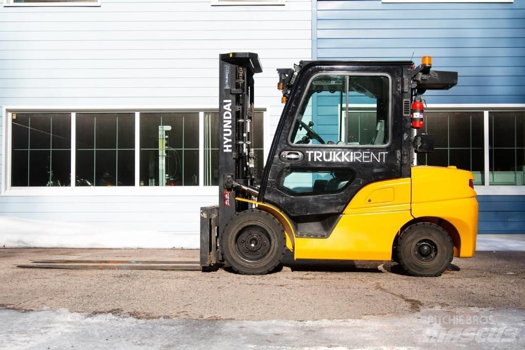 Hyundai 35 DA-9 Dieselstapler