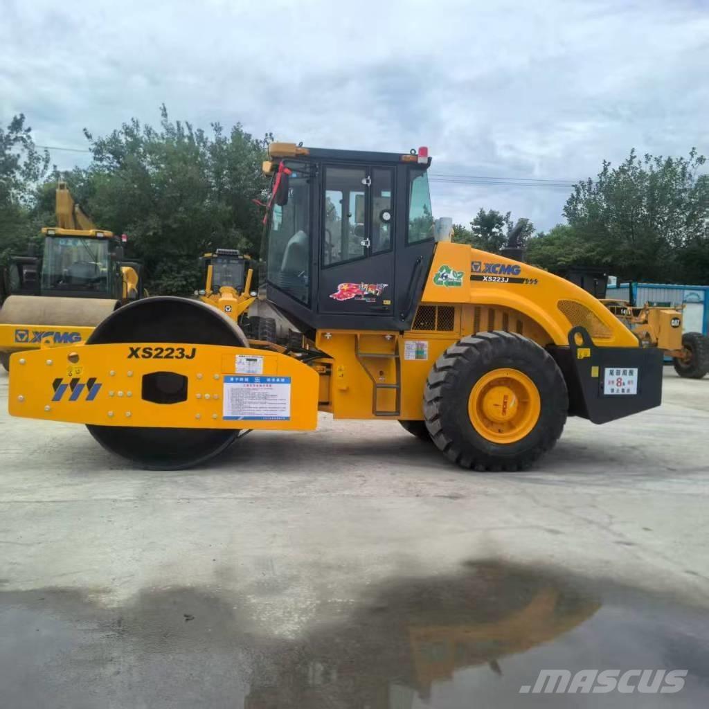 XCMG XS 223 J Walzenzüge