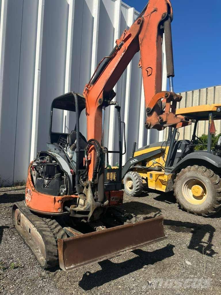 Hitachi ZX 27 U Minibagger < 7t