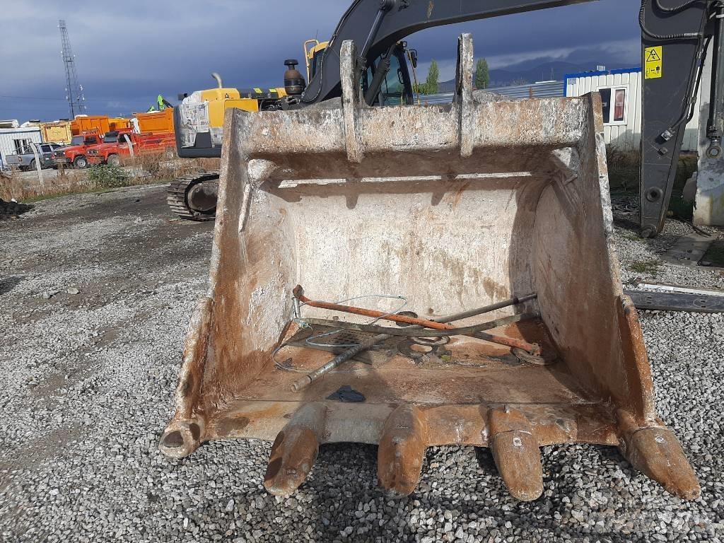 Hitachi ZX 670 LC H Raupenbagger
