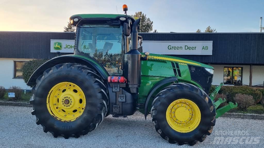 John Deere 7250R Traktoren