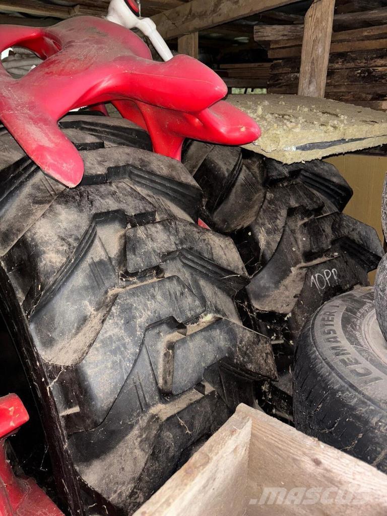 Fermec 860 Baggerlader