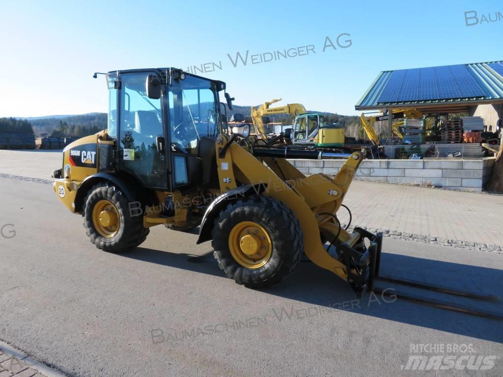 CAT 906M Radlader