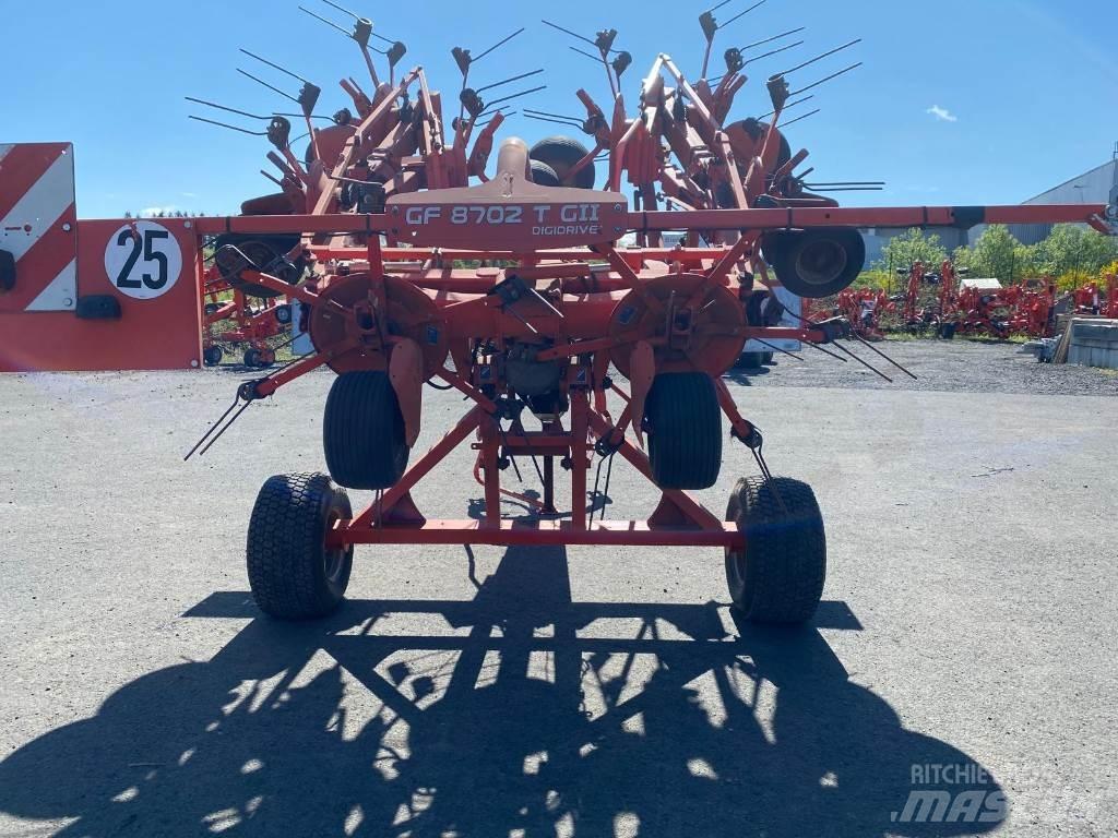 Kuhn GF8702T Kreiselheuer/-wender