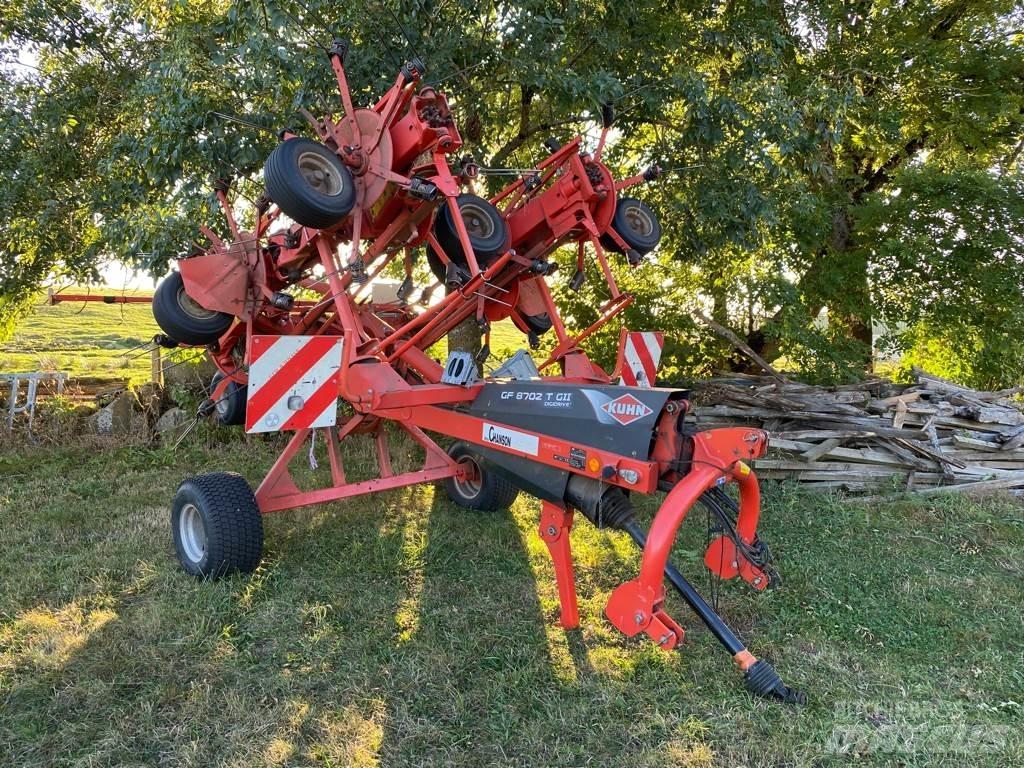 Kuhn GF8702T Kreiselheuer/-wender