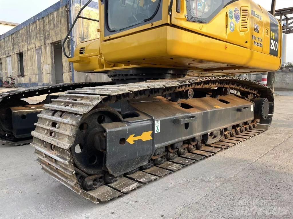 Komatsu PC 200-7 Raupenbagger