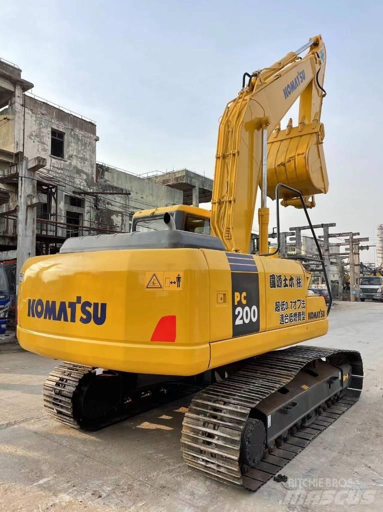 Komatsu PC 200-7 Raupenbagger