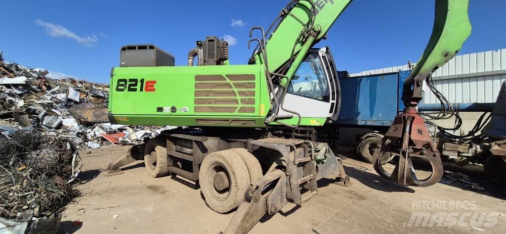Sennebogen 821 E Materialumschlag