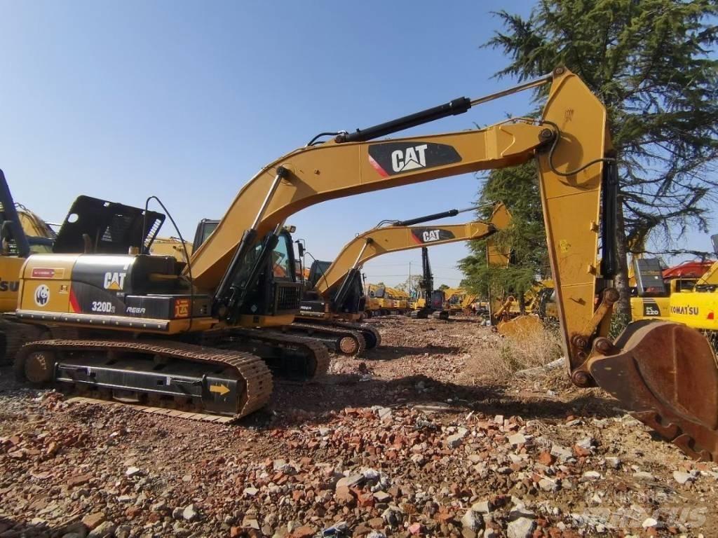 CAT 320 Midibagger  7t - 12t