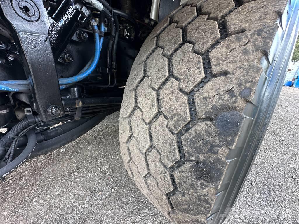 Freightliner M2 Saug- und Druckwagen