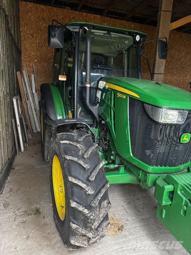 John Deere 5100 M Traktoren