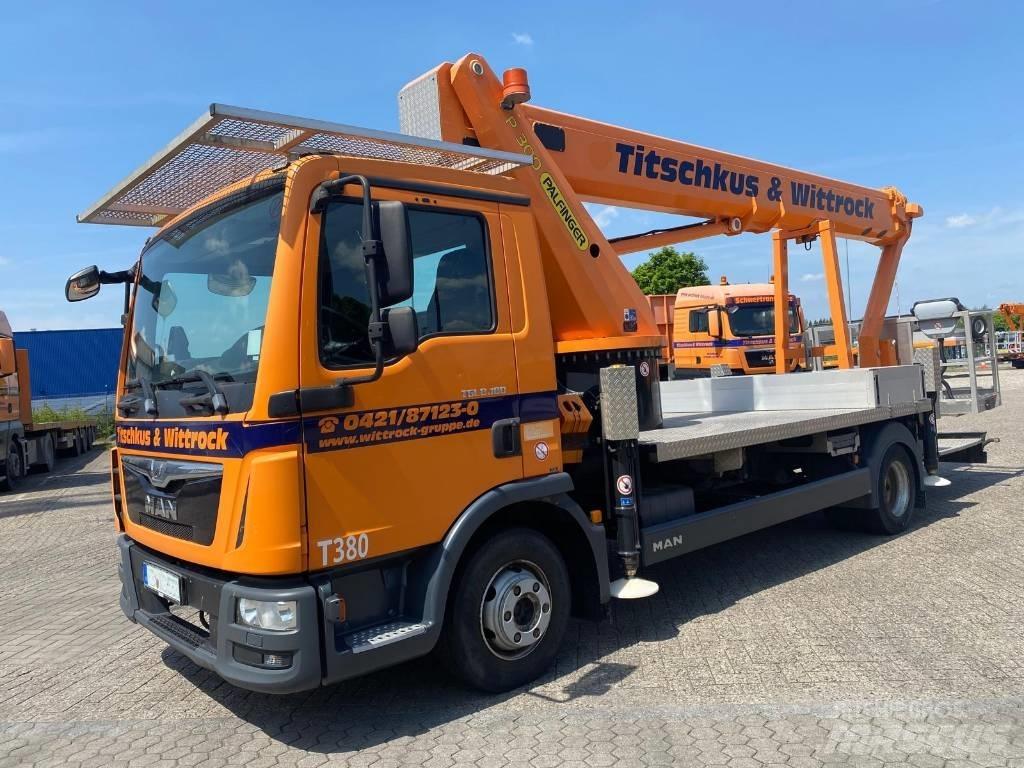 Palfinger P 300 LKW-Arbeitsbühnen